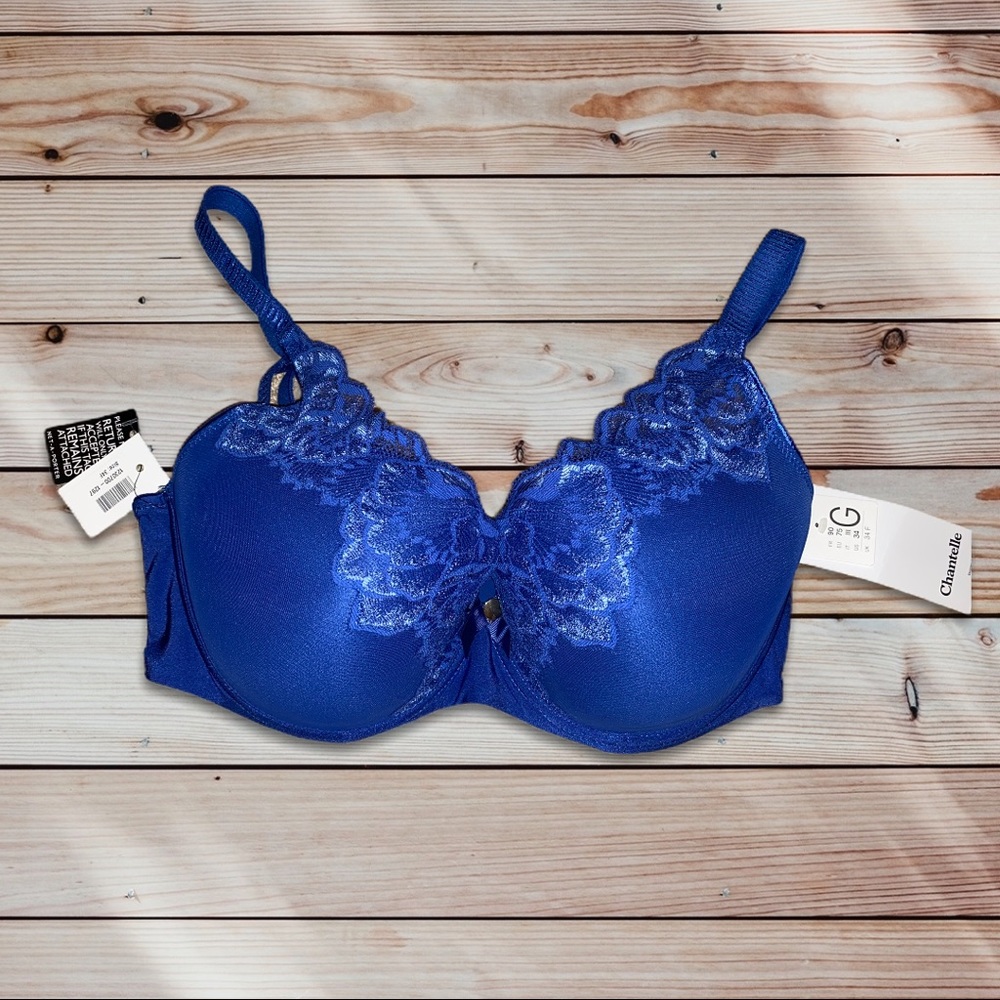 NWT Chantelle Deep Plunge Bra